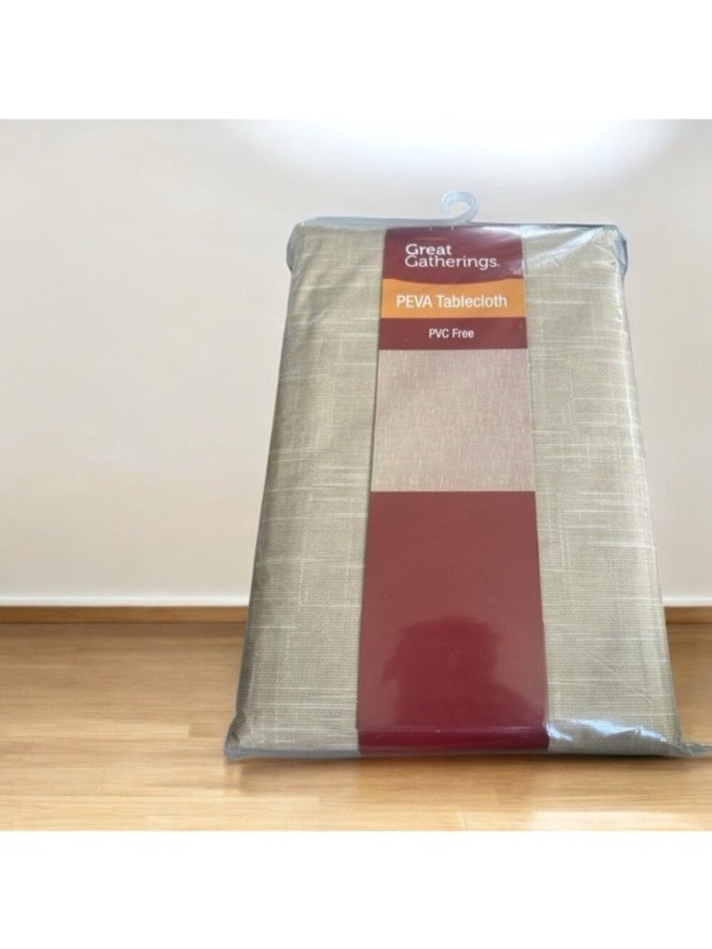 Great Gatherings New PEVA tablecloth, tan, woven, rectangle, 60 inches picnic